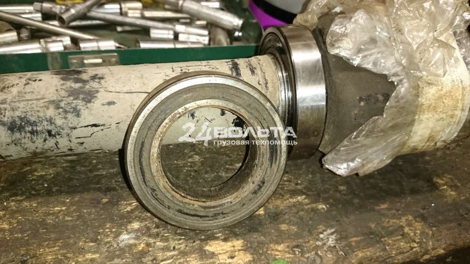 Замена подвесного подшипника Вольво ФМ Замена подвесного подшипника Volvo FM с выездом